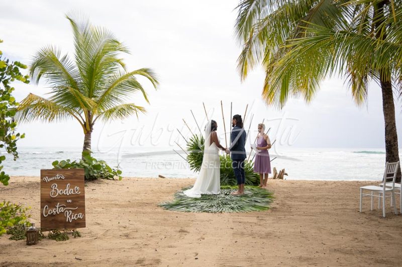 Elopement Costa Rica Puerto Viejo Beach