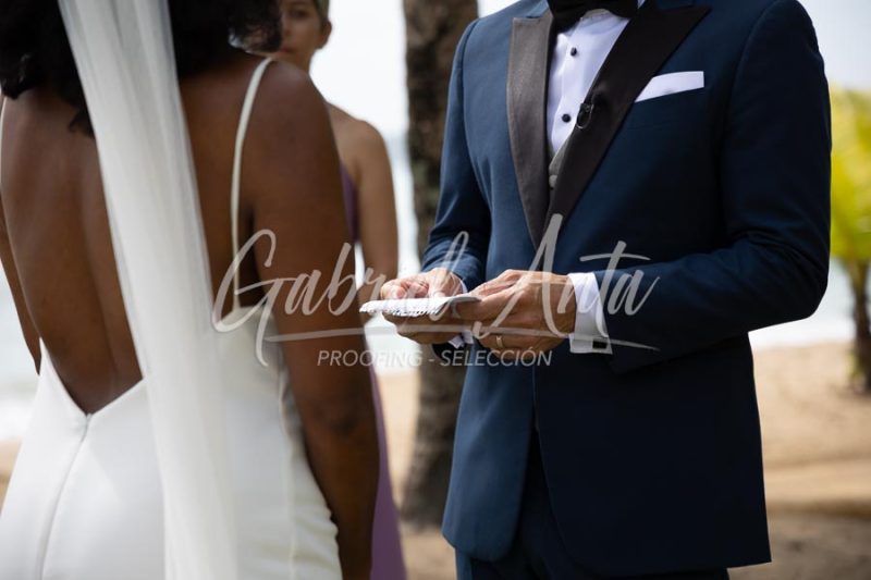 Elopement Costa Rica Puerto Viejo Beach