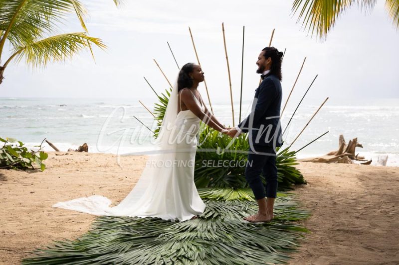 Elopement Costa Rica Puerto Viejo Beach