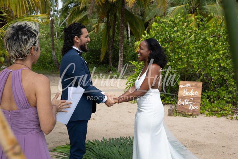 Elopement Costa Rica Puerto Viejo Beach