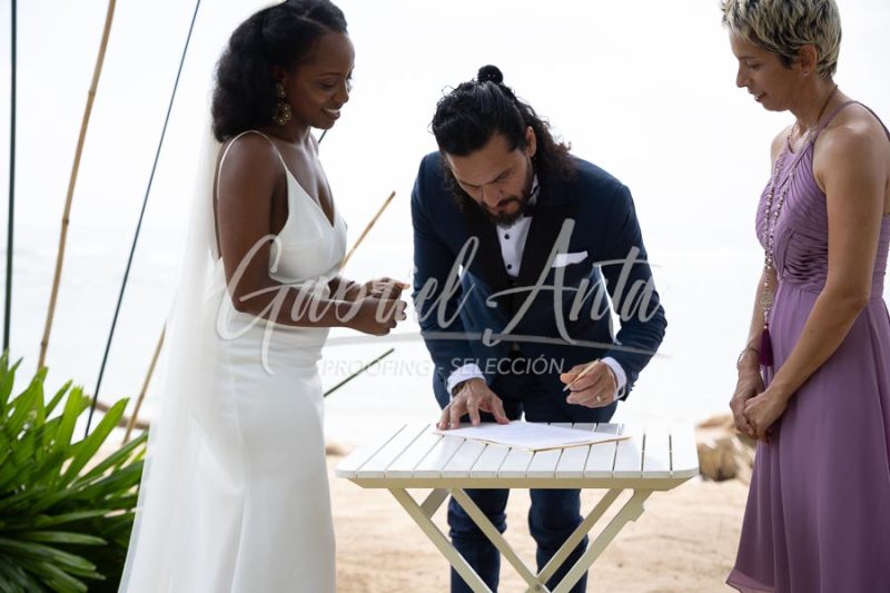 Elopement Costa Rica Puerto Viejo Beach