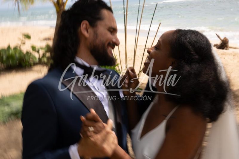 Elopement Costa Rica Puerto Viejo Beach