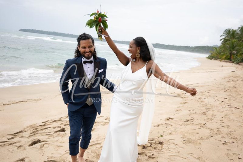 Elopement Costa Rica Puerto Viejo Beach