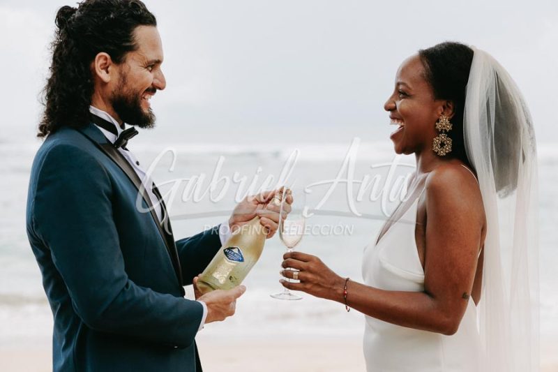 Elopement Costa Rica Puerto Viejo Beach