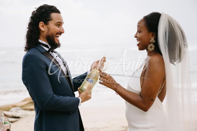 Elopement Costa Rica Puerto Viejo Beach