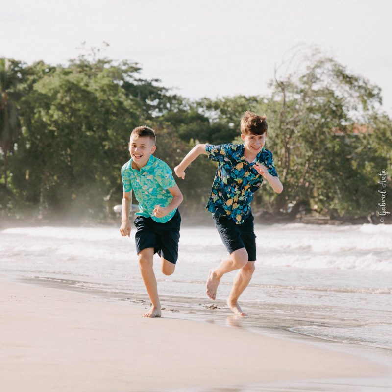 Family Photographers at the Beach in Costa Rica