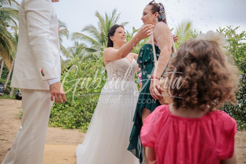 Wedding in Puerto Viejo Costa Rica Beach by Gabriel Anta Photographer