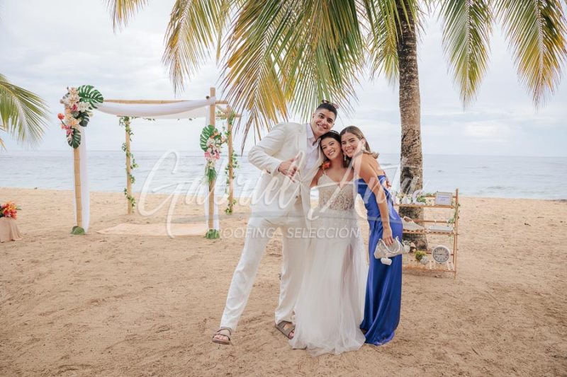 Wedding in Puerto Viejo Costa Rica Beach by Gabriel Anta Photographer