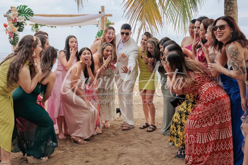 Wedding in Puerto Viejo Costa Rica Beach by Gabriel Anta Photographer