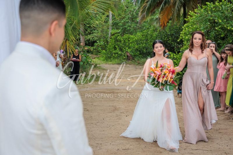 Wedding in Puerto Viejo Costa Rica Beach by Gabriel Anta Photographer