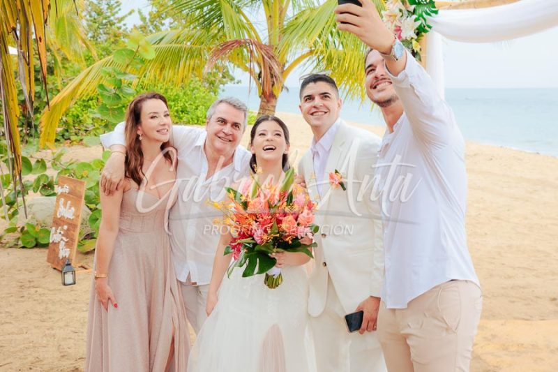 Wedding in Puerto Viejo Costa Rica Beach by Gabriel Anta Photographer