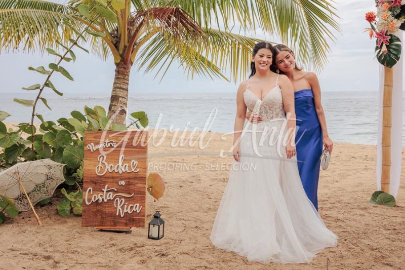 Wedding in Puerto Viejo Costa Rica Beach by Gabriel Anta Photographer