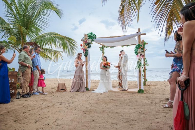 Wedding in Puerto Viejo Costa Rica Beach by Gabriel Anta Photographer