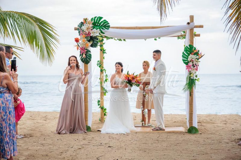 Wedding in Puerto Viejo Costa Rica Beach by Gabriel Anta Photographer