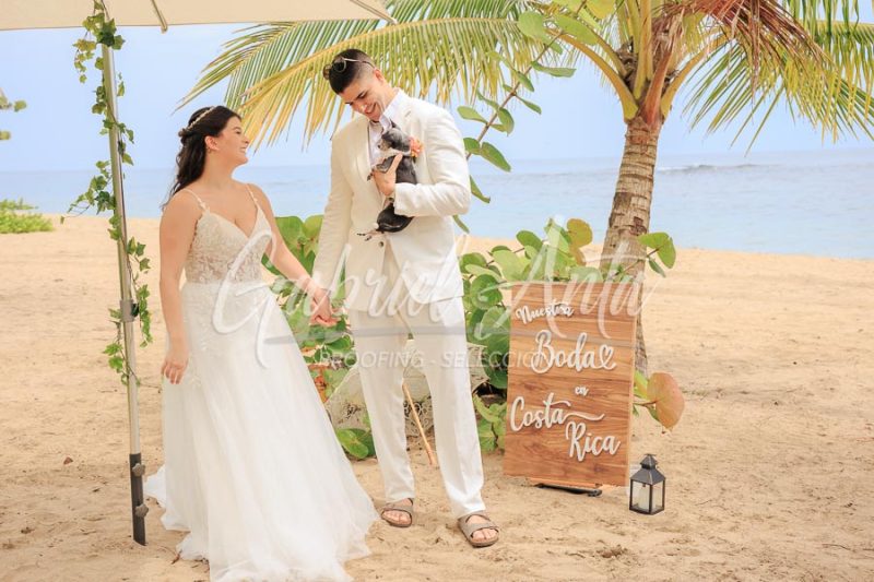 Wedding in Puerto Viejo Costa Rica Beach by Gabriel Anta Photographer