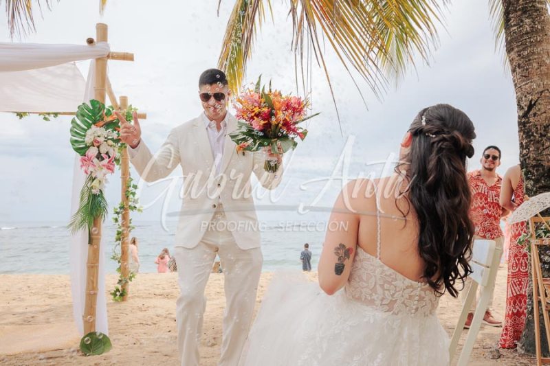 Wedding in Puerto Viejo Costa Rica Beach by Gabriel Anta Photographer