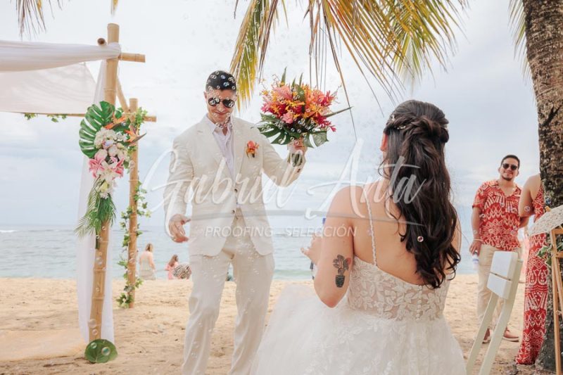 Wedding in Puerto Viejo Costa Rica Beach by Gabriel Anta Photographer