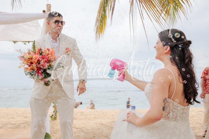 Wedding in Puerto Viejo Costa Rica Beach by Gabriel Anta Photographer