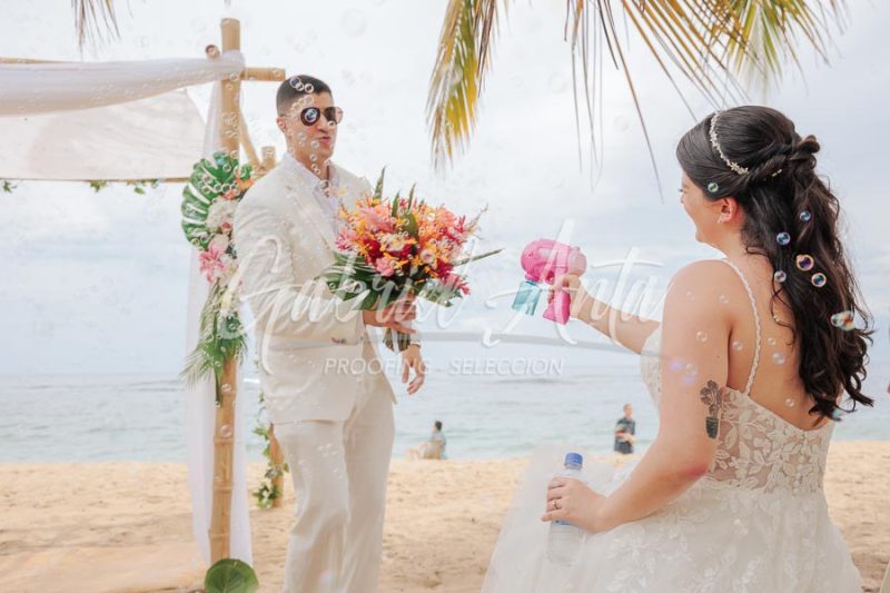 Wedding in Puerto Viejo Costa Rica Beach by Gabriel Anta Photographer