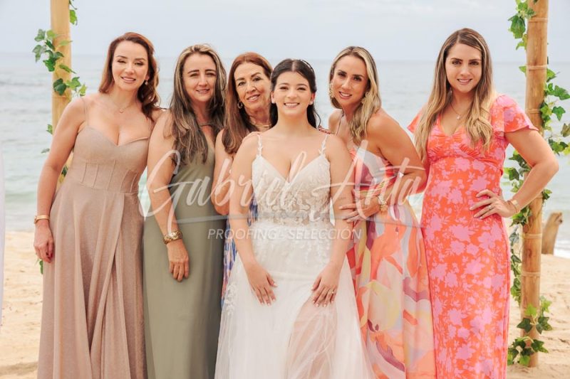 Wedding in Puerto Viejo Costa Rica Beach by Gabriel Anta Photographer
