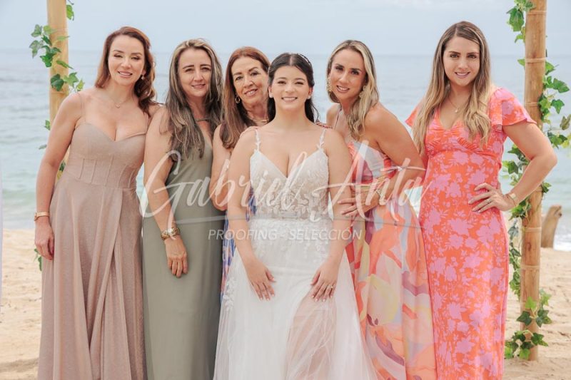 Wedding in Puerto Viejo Costa Rica Beach by Gabriel Anta Photographer