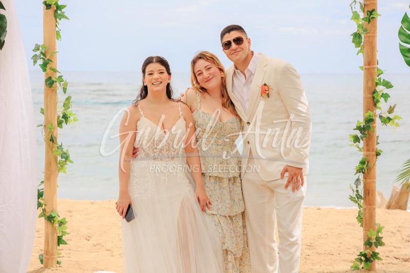Wedding in Puerto Viejo Costa Rica Beach by Gabriel Anta Photographer
