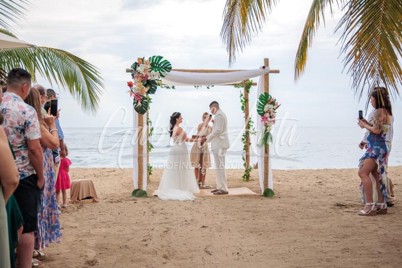 Wedding in Puerto Viejo Costa Rica Beach by Gabriel Anta Photographer