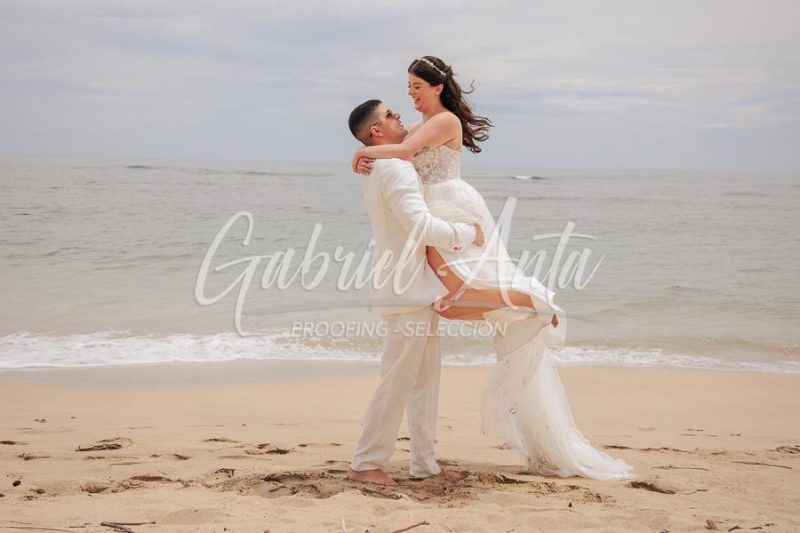 Wedding in Puerto Viejo Costa Rica Beach by Gabriel Anta Photographer
