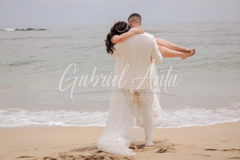 Wedding in Puerto Viejo Costa Rica Beach by Gabriel Anta Photographer