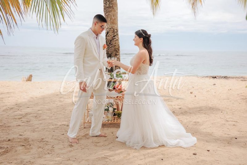Wedding in Puerto Viejo Costa Rica Beach by Gabriel Anta Photographer