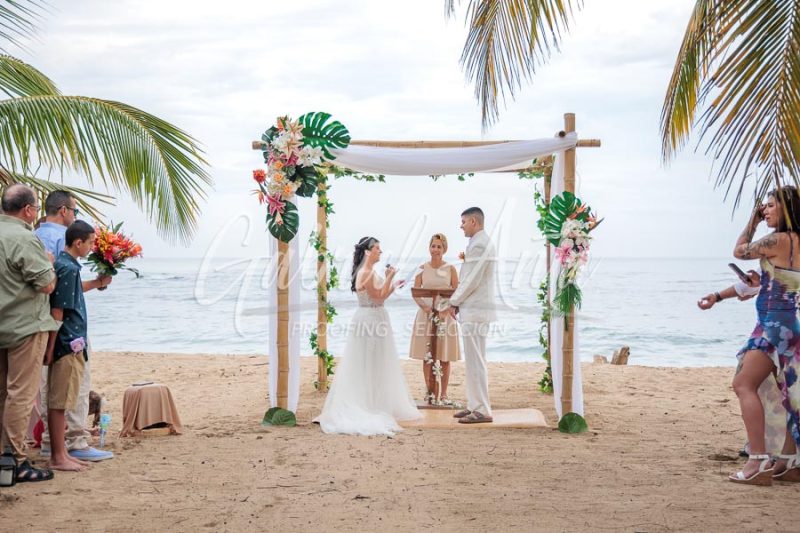 Wedding in Puerto Viejo Costa Rica Beach by Gabriel Anta Photographer