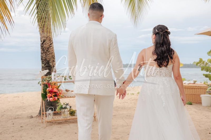 Wedding in Puerto Viejo Costa Rica Beach by Gabriel Anta Photographer