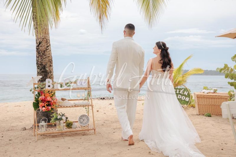 Wedding in Puerto Viejo Costa Rica Beach by Gabriel Anta Photographer