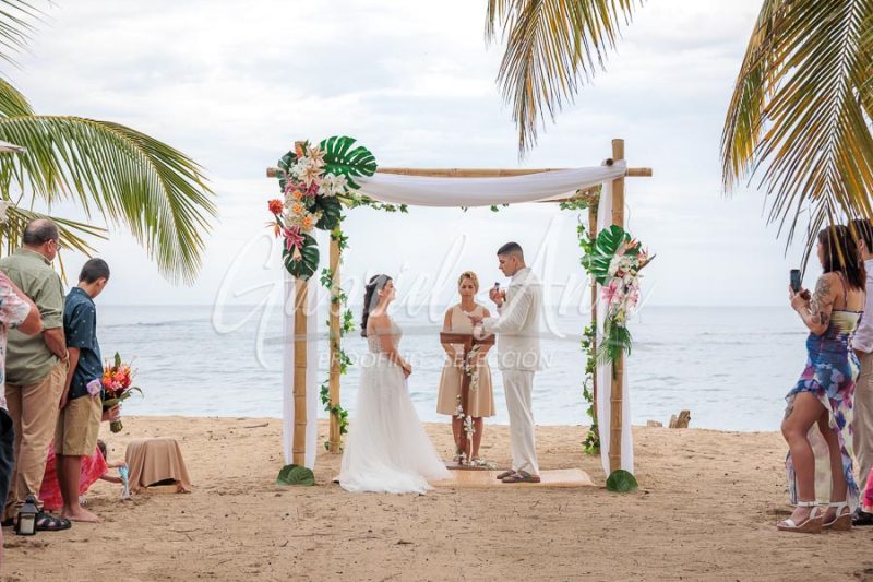 Wedding in Puerto Viejo Costa Rica Beach by Gabriel Anta Photographer
