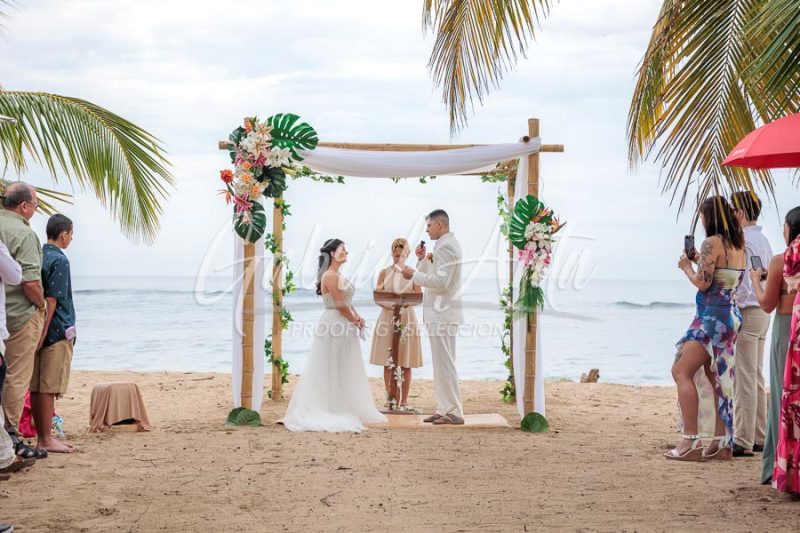 Wedding in Puerto Viejo Costa Rica Beach by Gabriel Anta Photographer