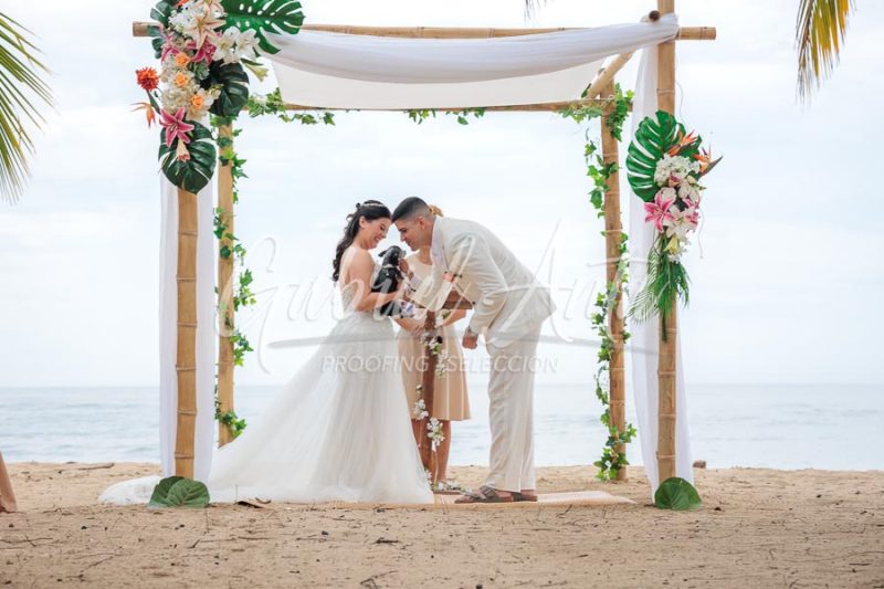 Wedding in Puerto Viejo Costa Rica Beach by Gabriel Anta Photographer