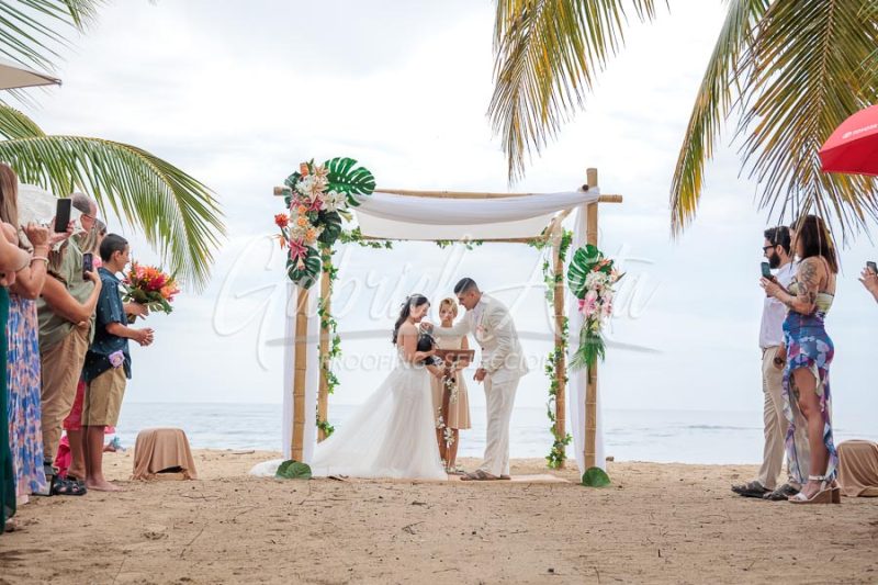 Wedding in Puerto Viejo Costa Rica Beach by Gabriel Anta Photographer