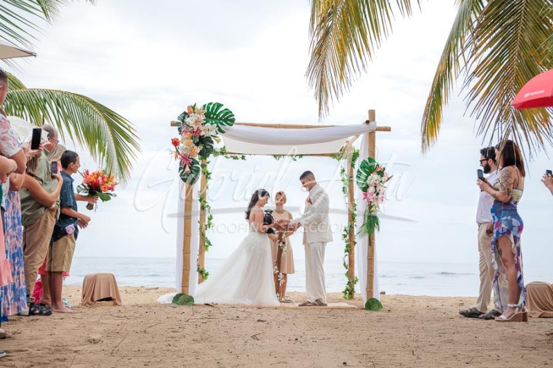 Wedding in Puerto Viejo Costa Rica Beach by Gabriel Anta Photographer