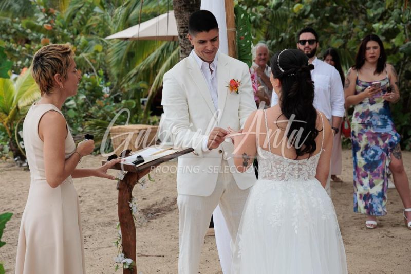 Wedding in Puerto Viejo Costa Rica Beach by Gabriel Anta Photographer