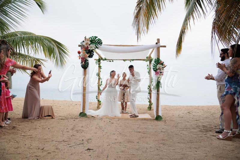 Wedding in Puerto Viejo Costa Rica Beach by Gabriel Anta Photographer