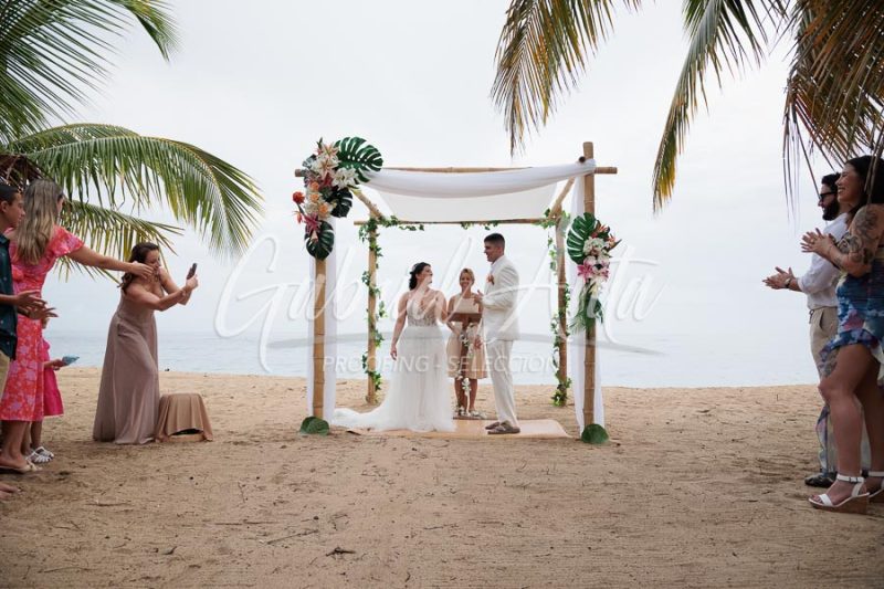 Wedding in Puerto Viejo Costa Rica Beach by Gabriel Anta Photographer