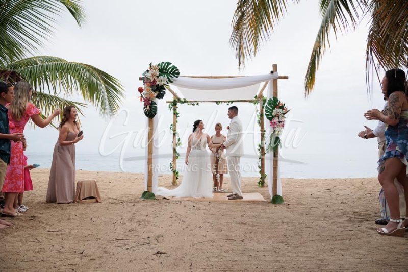Wedding in Puerto Viejo Costa Rica Beach by Gabriel Anta Photographer