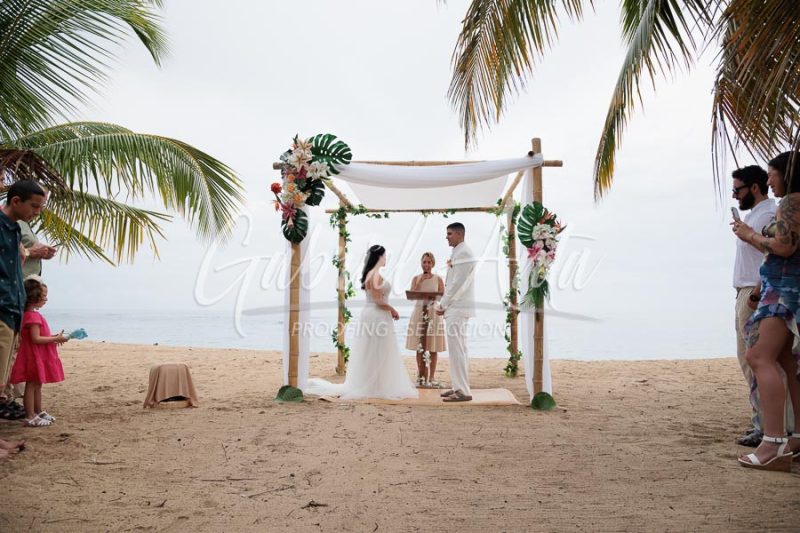Wedding in Puerto Viejo Costa Rica Beach by Gabriel Anta Photographer