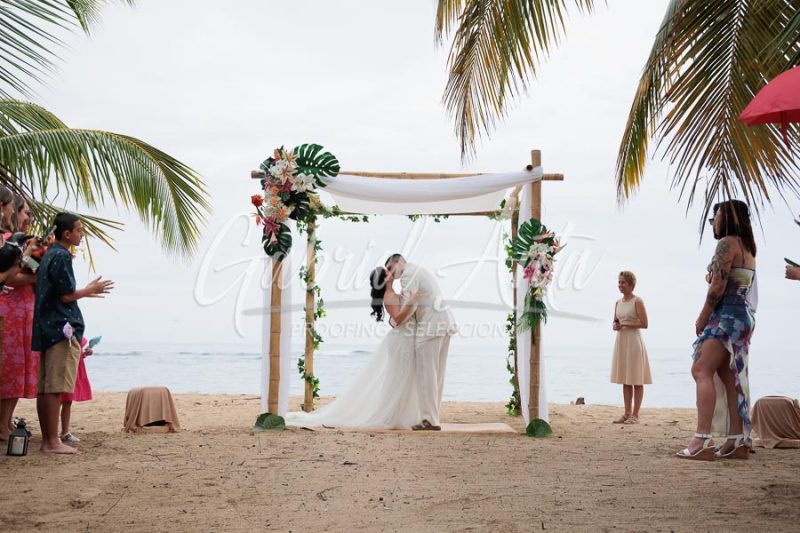 Wedding in Puerto Viejo Costa Rica Beach by Gabriel Anta Photographer