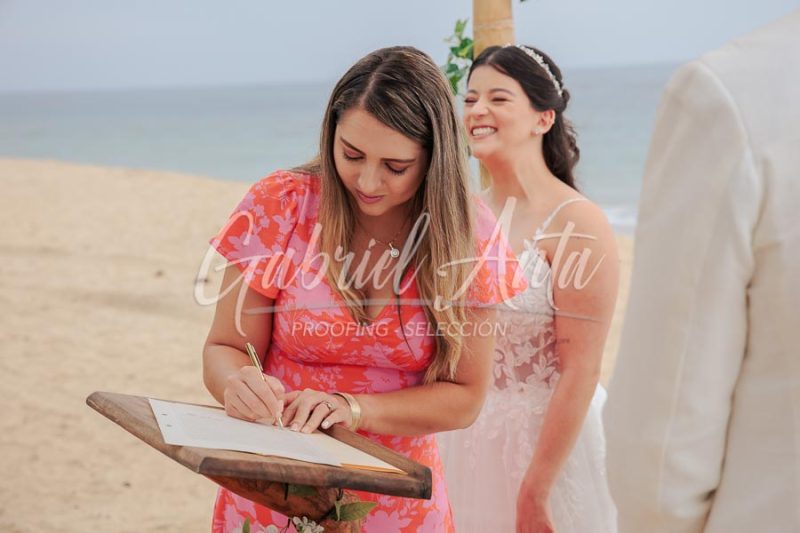 Wedding in Puerto Viejo Costa Rica Beach by Gabriel Anta Photographer
