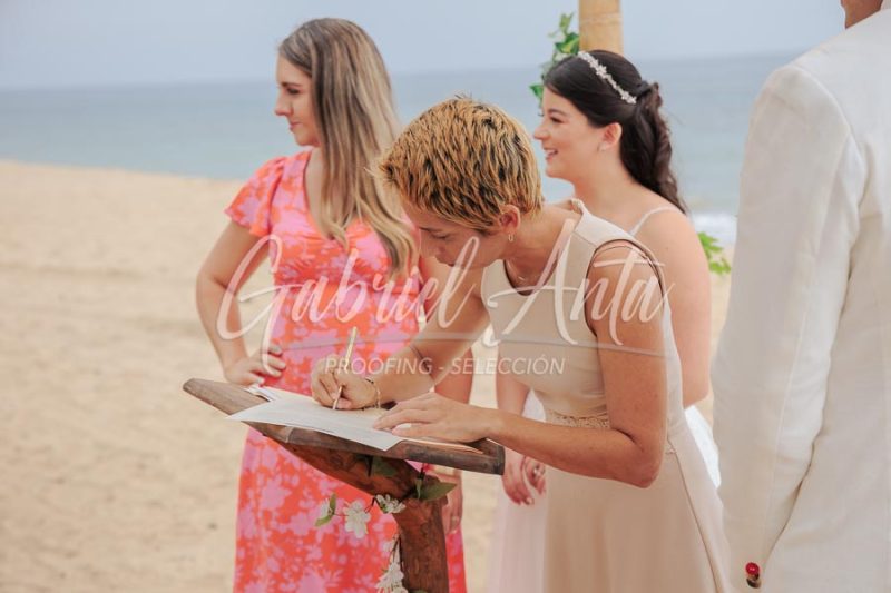 Wedding in Puerto Viejo Costa Rica Beach by Gabriel Anta Photographer