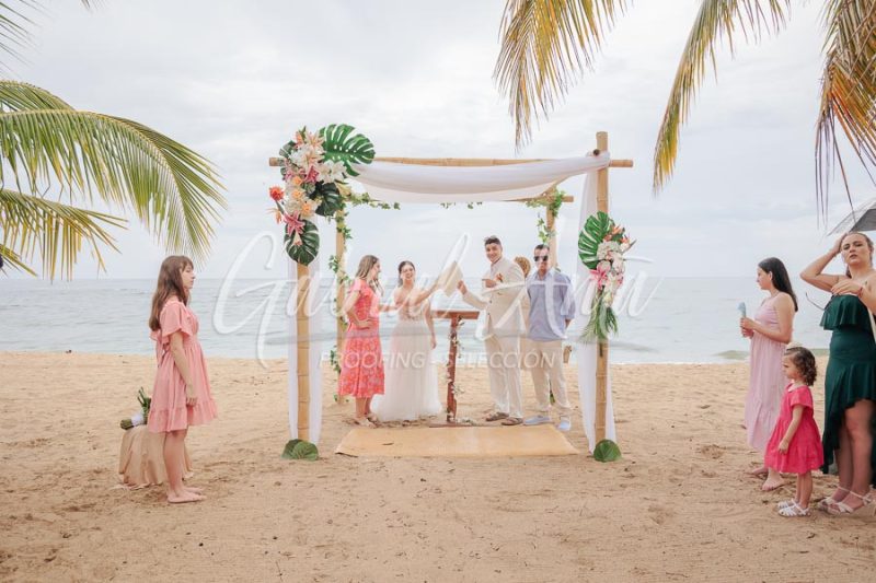 Wedding in Puerto Viejo Costa Rica Beach by Gabriel Anta Photographer