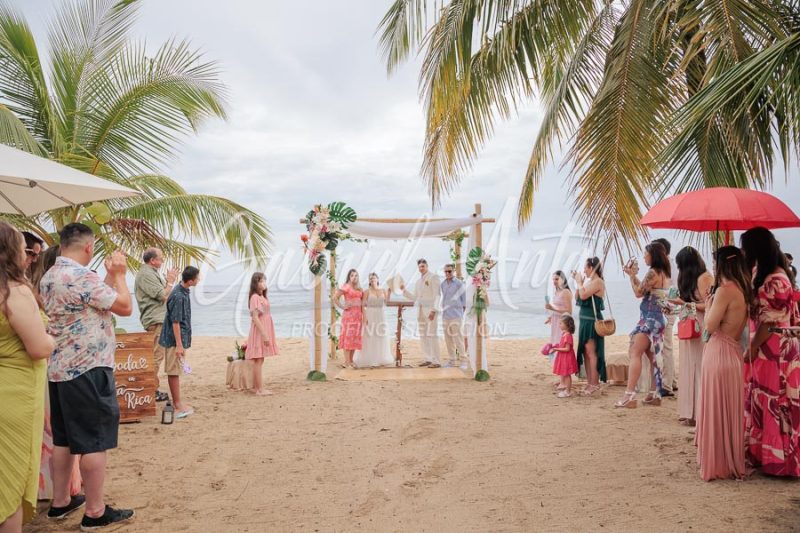 Wedding in Puerto Viejo Costa Rica Beach by Gabriel Anta Photographer