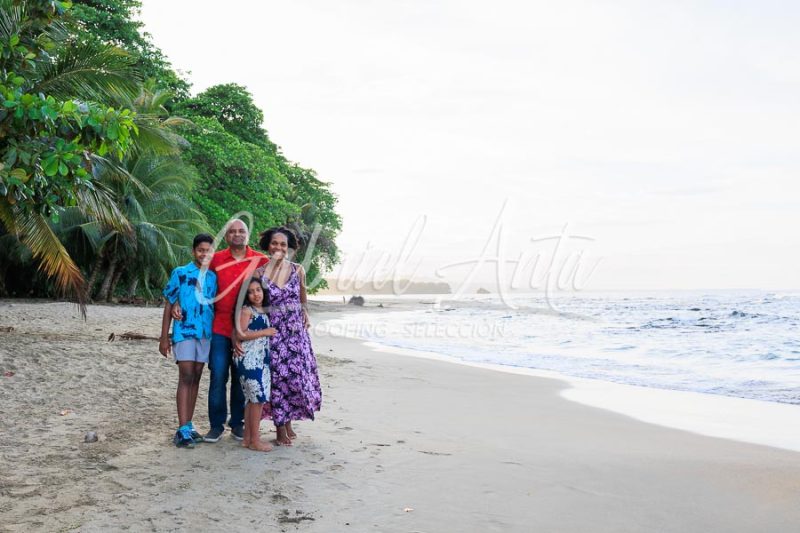 Family Photo Shoot Costa Rica Puerto Viejo