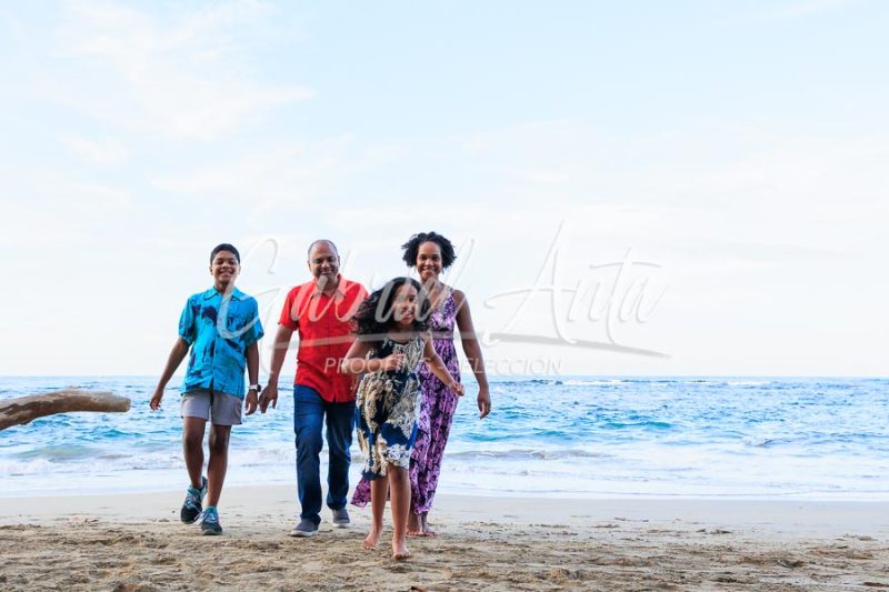 Family Photo Shoot Costa Rica Puerto Viejo